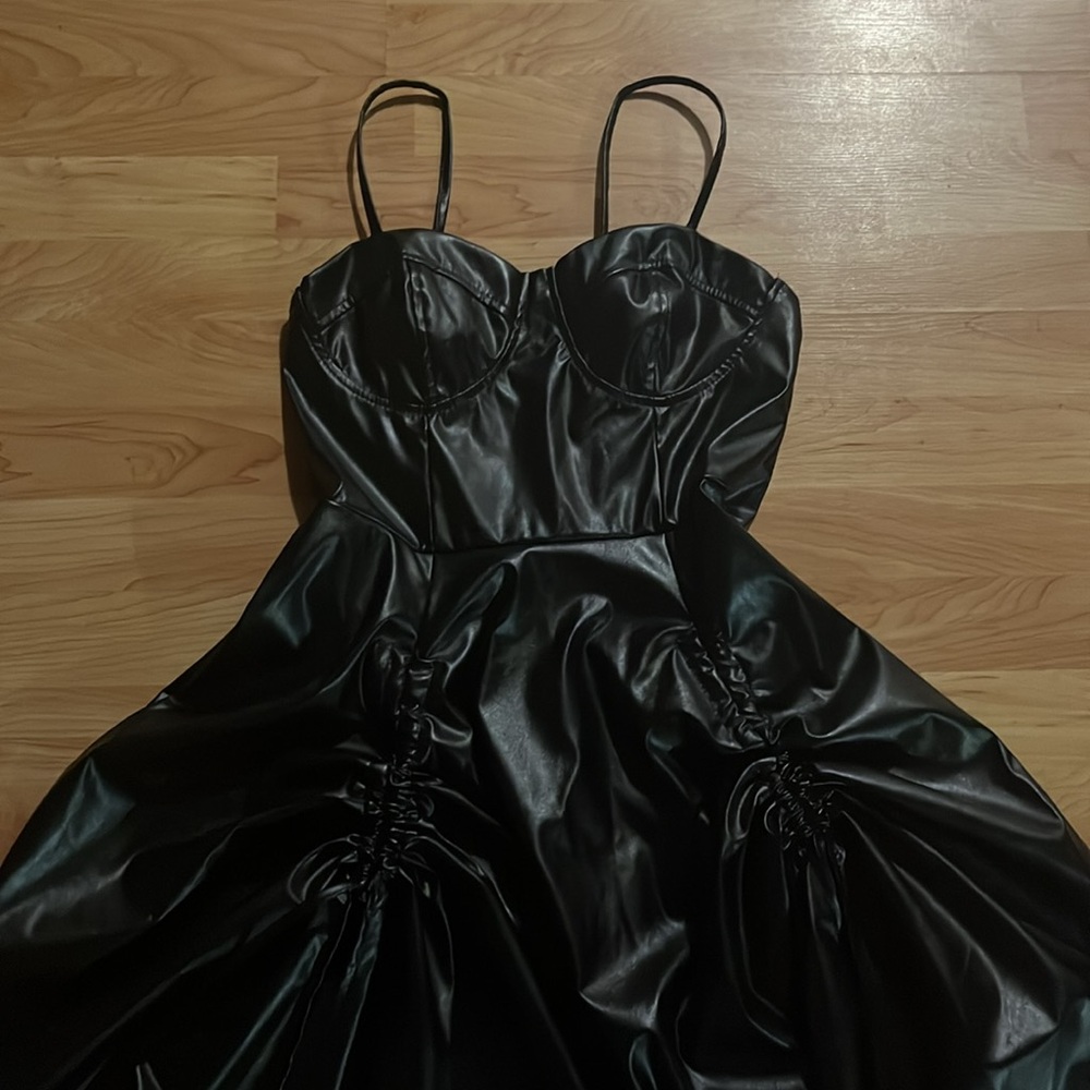 ‼️NWT‼️SHEIN Black Ruched Spaghetti Strap Corset Dress Size Small 4 - Picture 6 of 9
